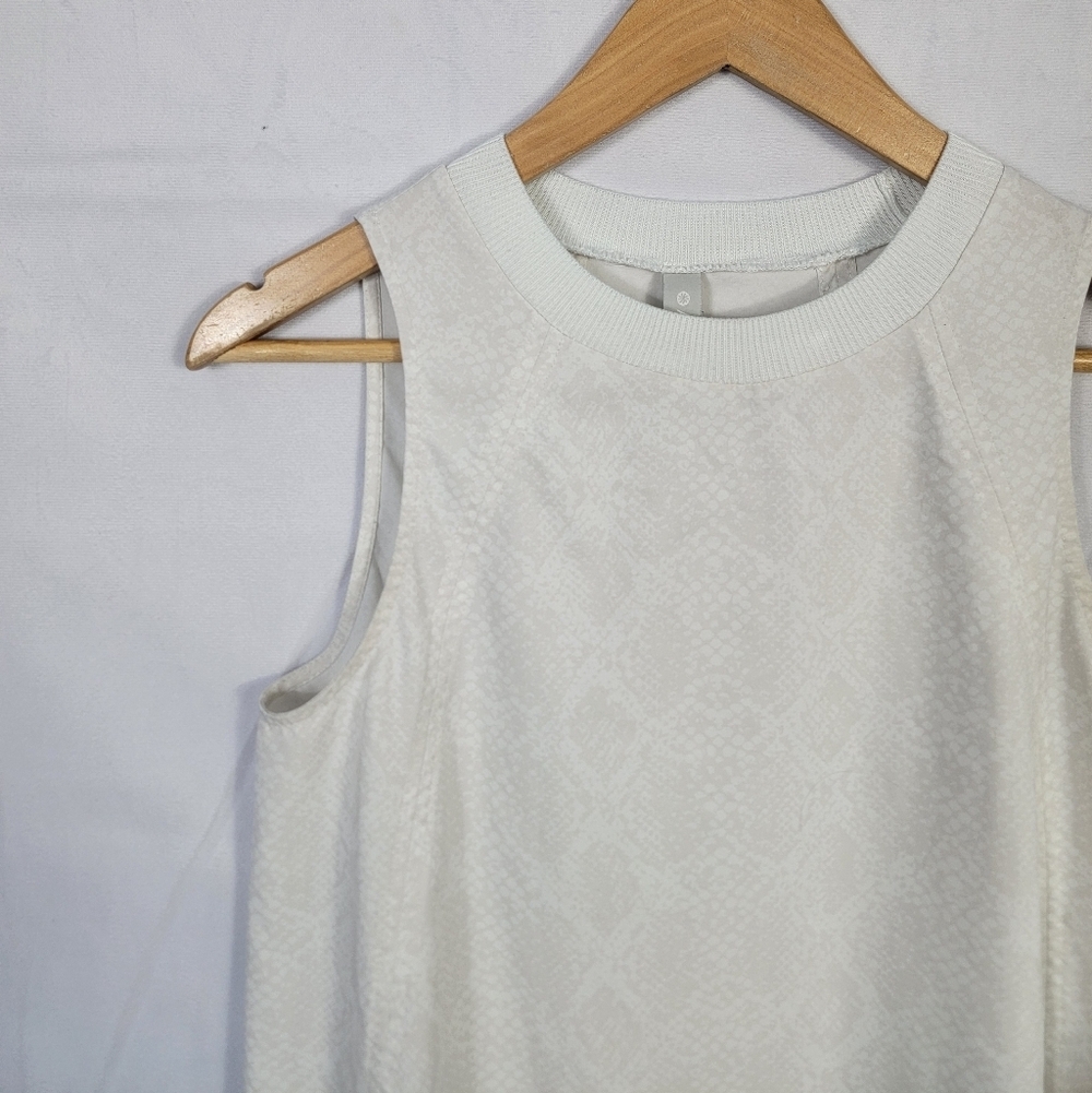 Women's Xxs Athleta White Sleeveless Top - Picture 3 of 5